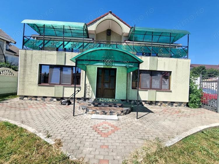 Casă cu 5 camere cu Teren 544 Mp în Agigea