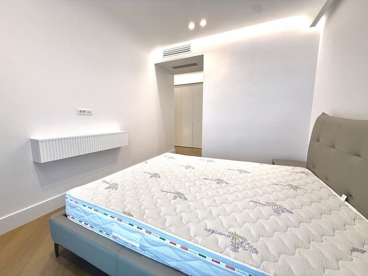 Apartament cu 3 camere decomandat, mobilat în Iancu Nicolae
