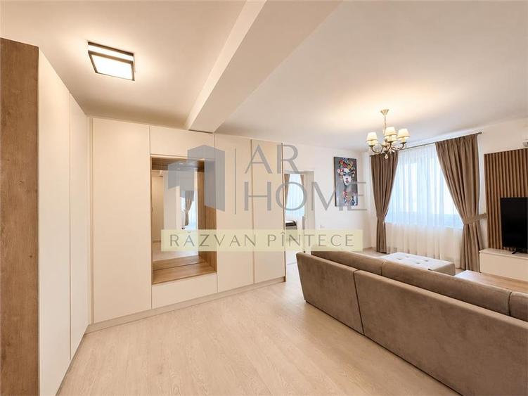 Apartament cu 3 camere decomandat în Albert