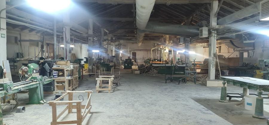 Spațiu industrial, de 2,500 mp, în Vest