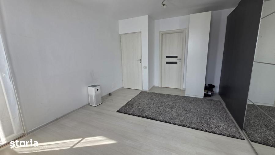 Casă cu 5 camere cu Teren 250 Mp în Central