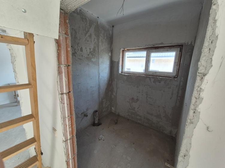 DUPLEX (LA GRI), P+1E+M, 122mpu, TEREN 248mp, CHIAJNA-ALEEA NUCILOR - 25