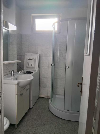 Garsonieră decomandată în Dărmănești