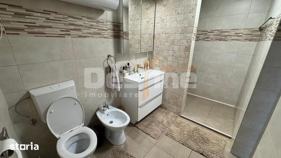 Casă cu 3 camere cu Teren 2121 Mp în Vadu Crișului