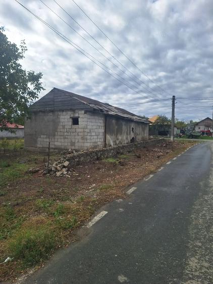 Casă cu 3 camere cu Teren 1700 Mp în Nuntași