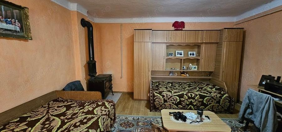Casă cu 3 camere în Chiochiș