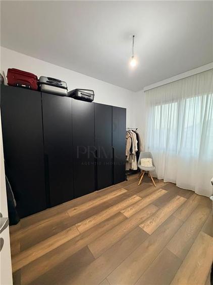 Duplex cu 5 camere cu Canalizare în Moșnița Veche