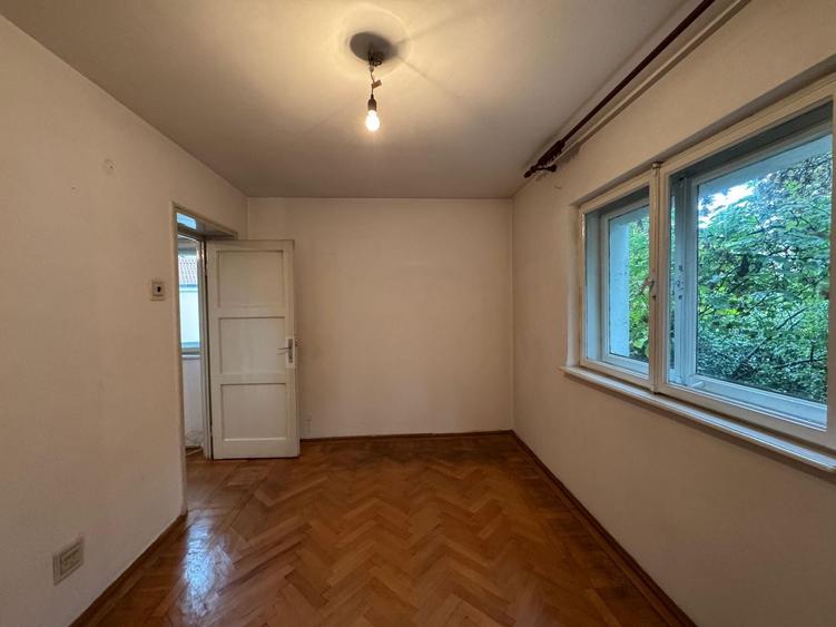 Apartament cu 2 camere decomandat în Floreasca