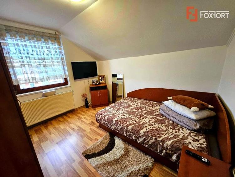 Casă cu 4 camere cu Teren 468 Mp în Central