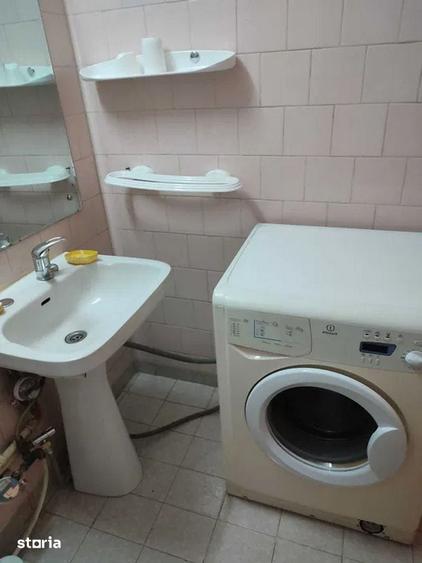 Apartament cu 3 camere semidecomandat în Tudor Vladimirescu