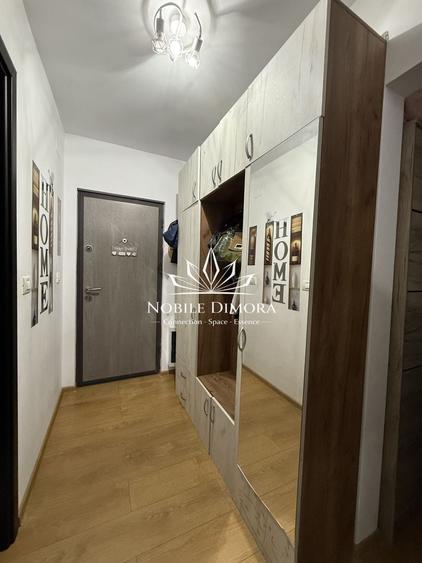 Apartament cu 3 camere decomandat, mobilat în Bucovina