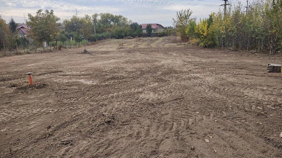 Teren de 3600 mp, în Ciurbești