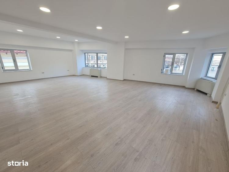 Spațiu comercial, de 75 mp, în Ultracentral
