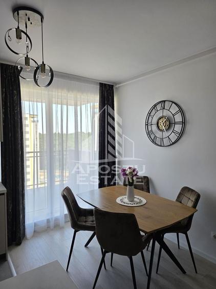 Apartament cu 3 camere semidecomandat, mobilat în Lipovei