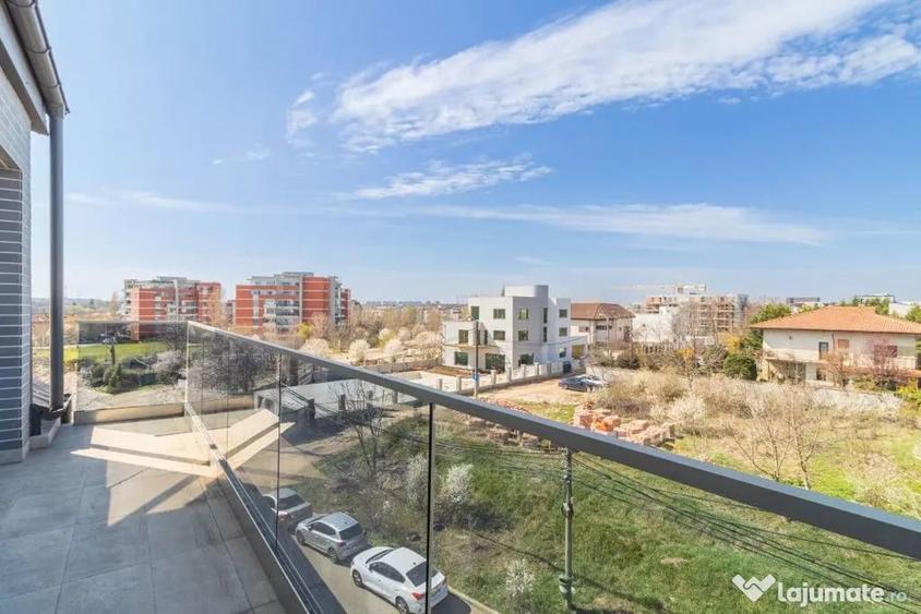 Apartament cu 4 camere decomandat în Sisești