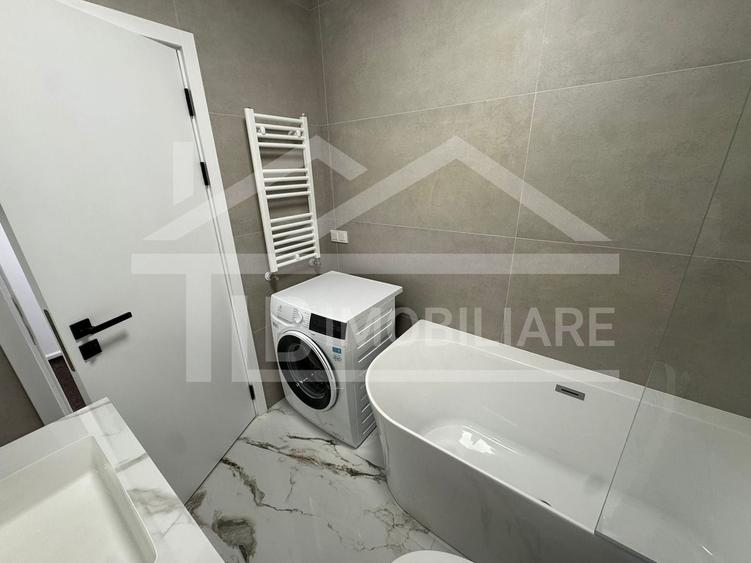 Apartament cu 3 camere semidecomandat în Tudor