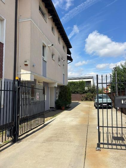 Apartament cu 3 camere decomandat în Braytim