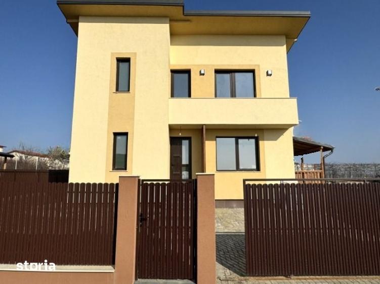 Casă cu 4 camere cu Teren 500 Mp în Valea Lupului
