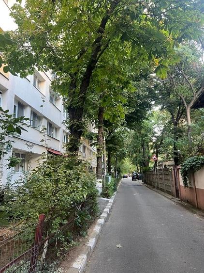 Apartament cu 2 camere semidecomandat, mobilat în Iancului
