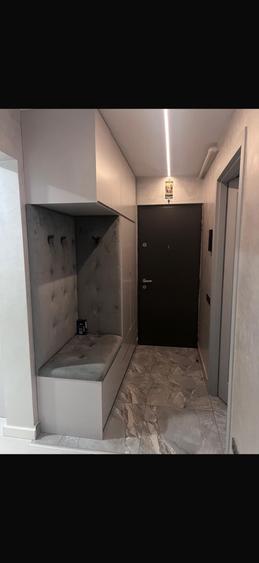 Apartament cu 4 camere decomandat în Faleza Nord