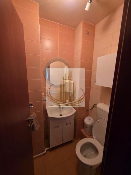 Apartament cu 3 camere semidecomandat, mobilat în Gheorghe Lazăr