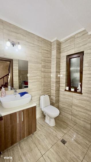 Casă cu 4 camere în Vlădești