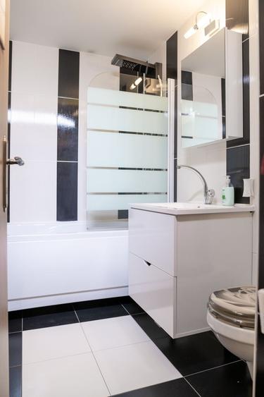 Apartament cu 3 camere decomandat în Mărăști