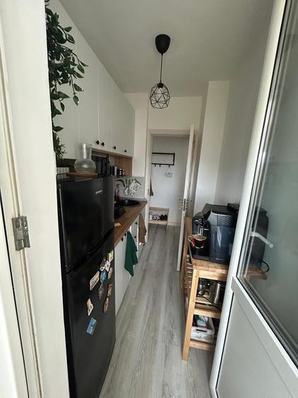 Apartament cu 3 camere semidecomandat în Drumul Taberei