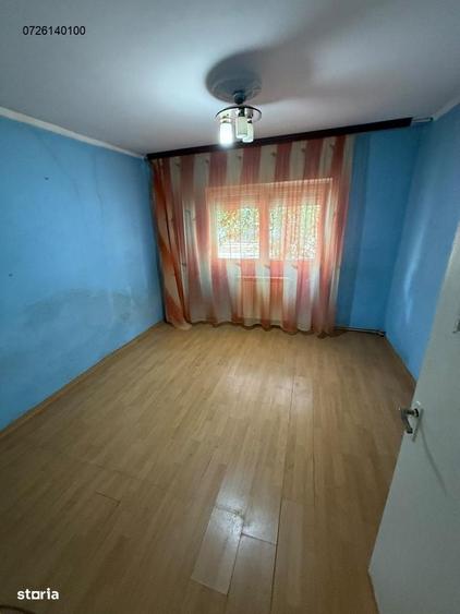 Spațiu comercial, de 53 mp, în CET