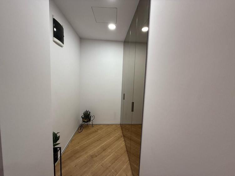 Apartament cu 4 camere, mobilat în Barbu Văcărescu