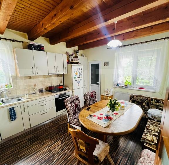 Casă individuală cu 5 camere cu Canalizare în Sâncraiu de Mureș