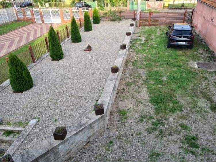Casă individuală cu 4 camere cu Garaj în Călan