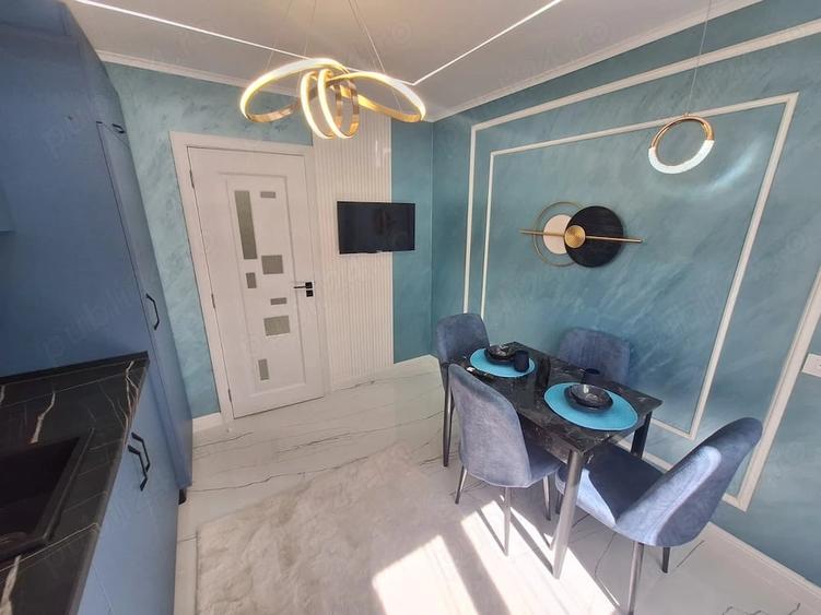 Apartament cu 3 camere semidecomandat în Dâmbovița