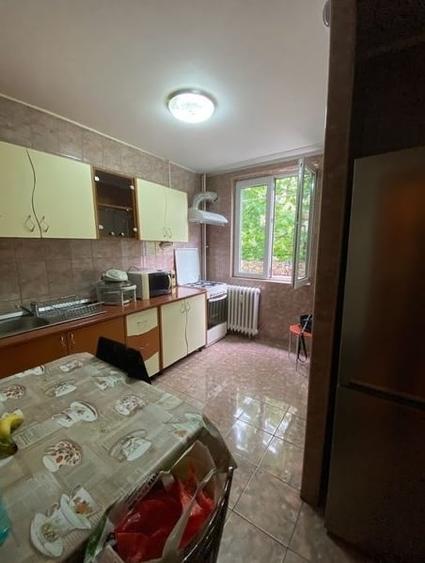 Apartament cu 2 camere decomandat, mobilat în Drumul Taberei