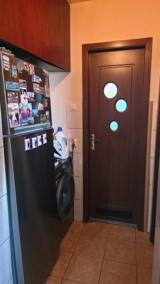 Apartament cu 2 camere semidecomandat în Mărăști