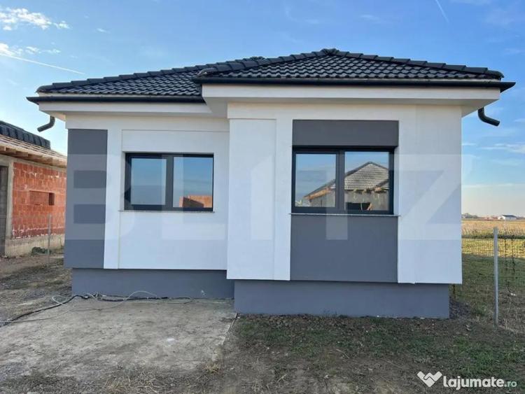 Casă cu 4 camere cu Teren 300 Mp în Central