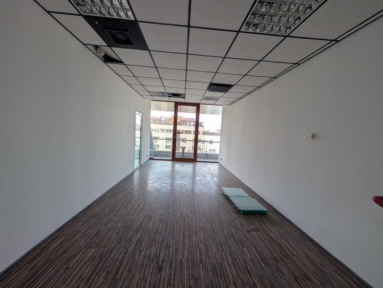 Spațiu comercial, de 140 mp, în Central