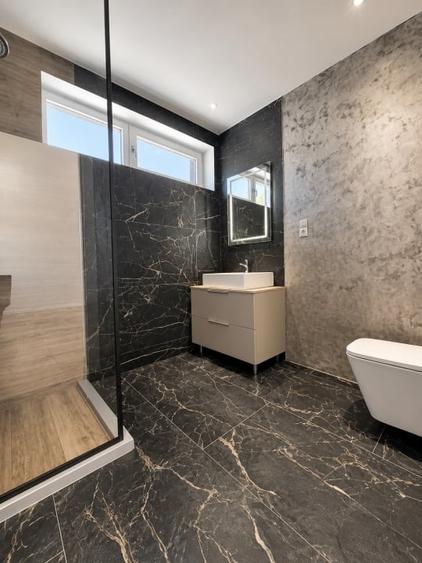 Duplex cu 5 camere cu Canalizare în Tunari