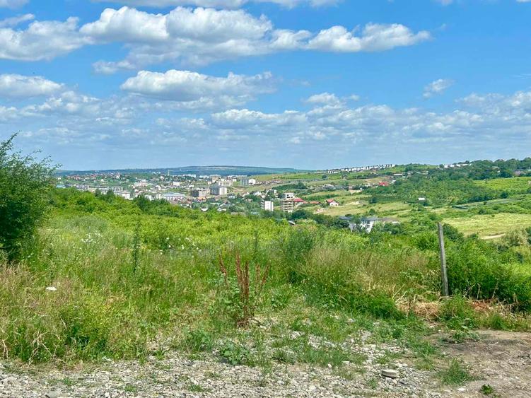 Teren intravilan de 670 mp, în Vișani