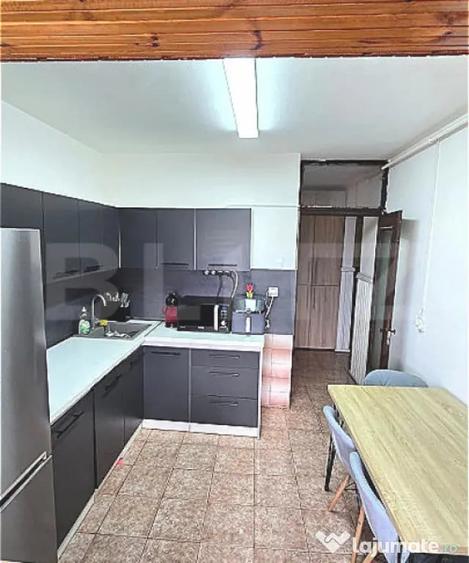 Apartament de vanzare, decomandat, 45 mp utili, 2 balcoane, - 11