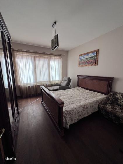 Casă cu 4 camere în Prelungirea Craiovei