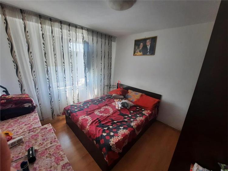 Apartament cu 2 camere decomandat în Basarabia
