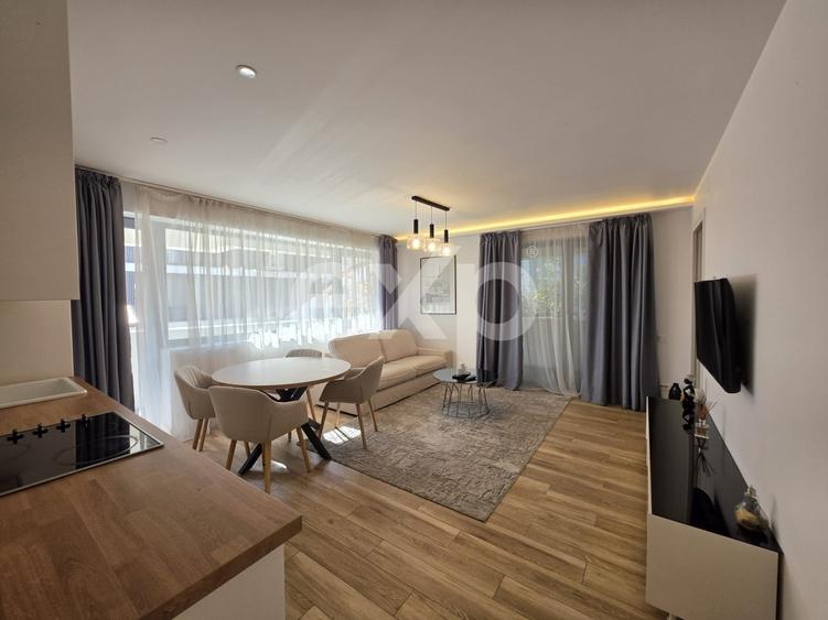 Apartament cu 3 camere semidecomandat, mobilat în Banu Manta