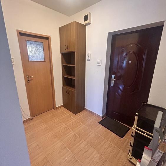 Apartament cu 2 camere decomandat în Florești