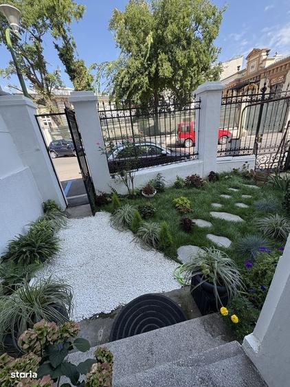 Apartament cu 4 camere în Central