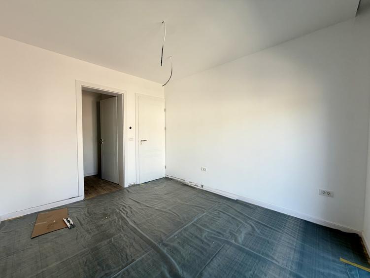 Duplex cu 4 camere cu Canalizare în Dumbrăvița