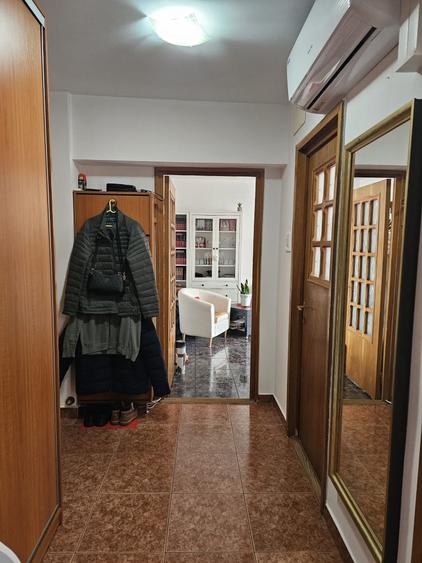 Apartament cu 2 camere decomandat, mobilat în Tomis II