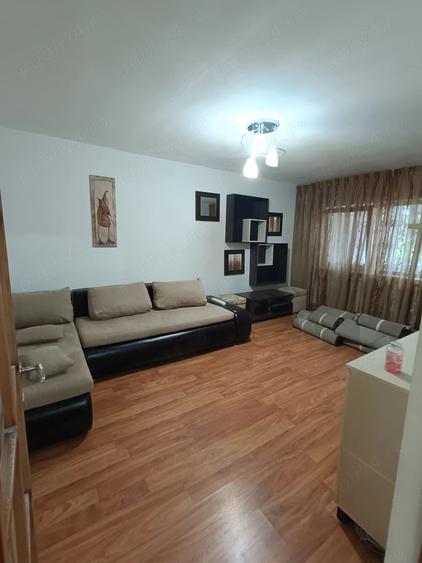 Apartament cu 3 camere decomandat în Turda