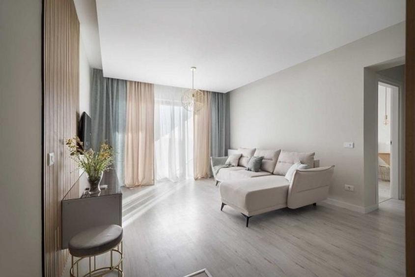 Apartament cu 2 camere semidecomandat, mobilat în Mihai Bravu