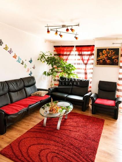 Apartament cu 3 camere semidecomandat, mobilat în Florești — fotografia 1